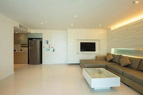 Yenna Apartment