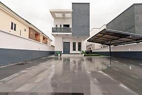 Favour Shortlet Apartment