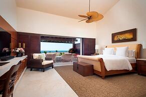 Staffed Ocean View Villa w Four Seasons Amenities