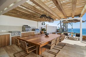 Private Careyeros Oceanfront Living