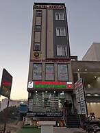 Hotel Akshay