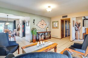 Half-mi to Loop Access! Private Tucson Hideaway