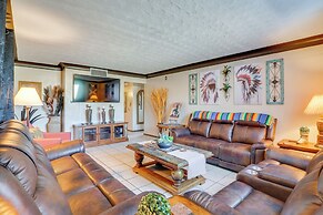 Half-mi to Loop Access! Private Tucson Hideaway