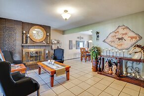 Half-mi to Loop Access! Private Tucson Hideaway