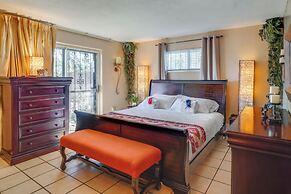 Half-mi to Loop Access! Private Tucson Hideaway