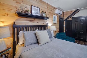 Rustic Ky Retreat, Columbia House Unit B Apts