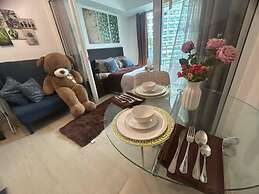 Cozy Condos at Azure Urban Resort