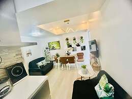 Cozy Condos at Azure Urban Resort