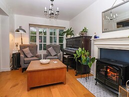 Lair Close House