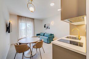 7 Olives Apartments