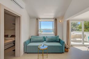 7 Olives Apartments