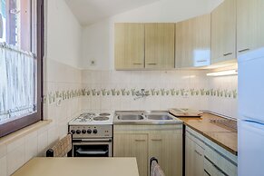 7 Olives Apartments