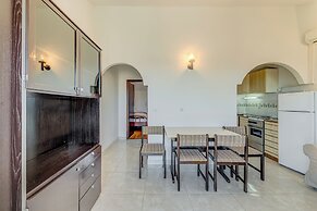 7 Olives Apartments