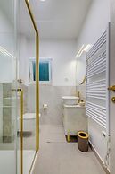 7 Olives Apartments