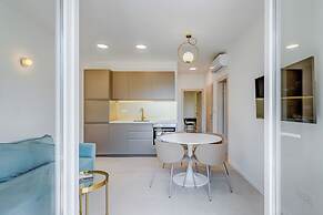 7 Olives Apartments