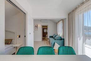 7 Olives Apartments