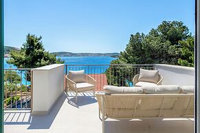 7 Olives Apartments