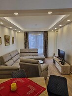LV Central Apartment-Free Parking