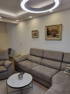 LV Central Apartment-Free Parking
