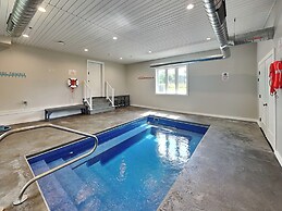 JCS Mountain Villa