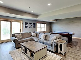 JCS Mountain Villa