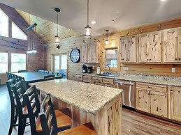 JCS Mountain Villa