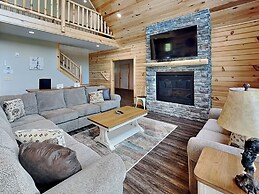 JCS Mountain Villa