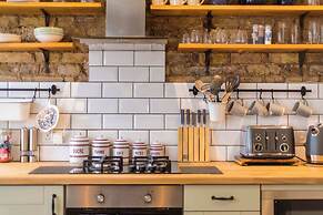 Stunning 2-bedroom Flat in Fulham