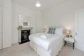 Modern 2 bed Flat - Hammersmith Grove