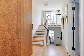 Exquisite 2 Bedroom Flat in Notting Hill