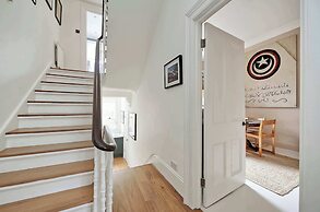 Exquisite 2 Bedroom Flat in Notting Hill