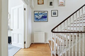 Exquisite 2 Bedroom Flat in Notting Hill