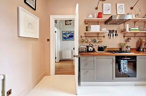 Exquisite 2 Bedroom Flat in Notting Hill