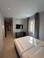 LEOPOLDO SUITES