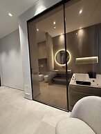 LEOPOLDO SUITES