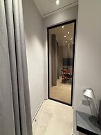 LEOPOLDO SUITES