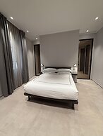 LEOPOLDO SUITES