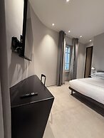 LEOPOLDO SUITES