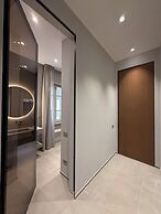 LEOPOLDO SUITES