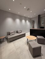 LEOPOLDO SUITES