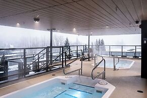 Revel and Rest by Revelstoke Vacations