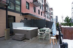 Revel and Rest by Revelstoke Vacations