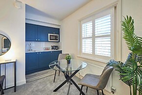 Host Stay The Langley Hotel Apartment 8