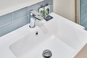 Host Stay The Langley Hotel Apartment 8