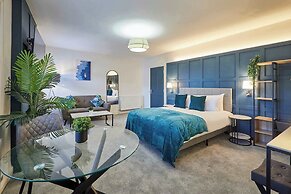 Host Stay The Langley Hotel Apartment 8