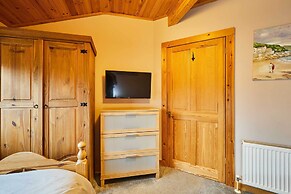 Host Stay Cairnswood Lodge