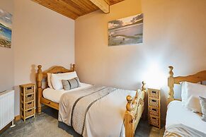 Host Stay Cairnswood Lodge