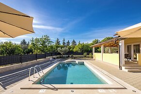 Casa Berton – Heated Saltwater Pool