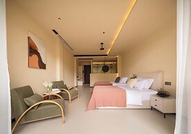 Three-Colored Cloud River Resort VILLA