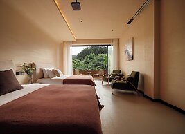 Three-Colored Cloud River Resort VILLA
